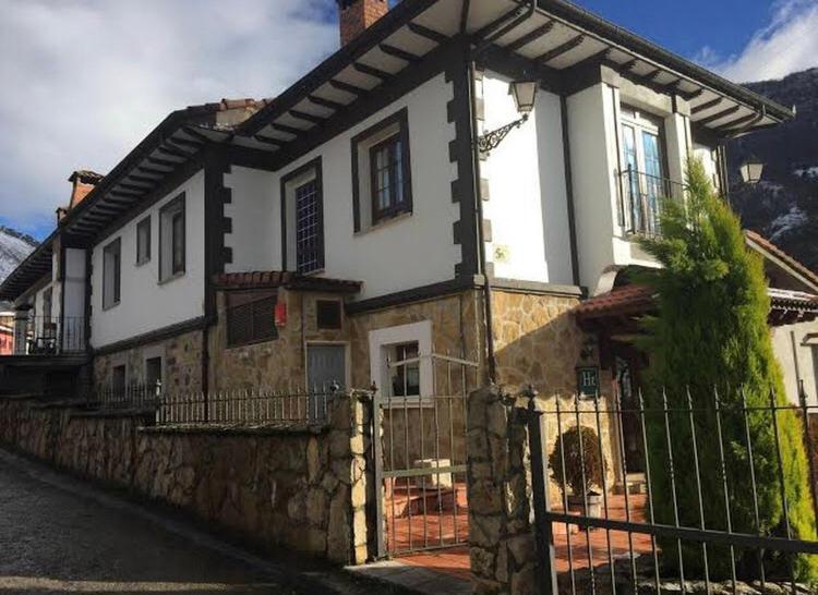 Hotel Restaurante La Carasca Orlé Eksteriør billede