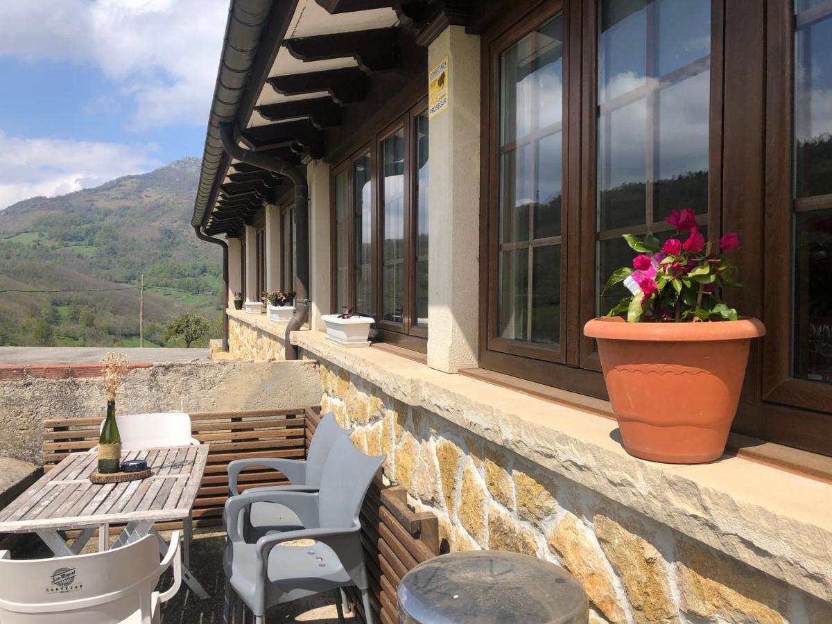 Hotel Restaurante La Carasca Orlé Eksteriør billede