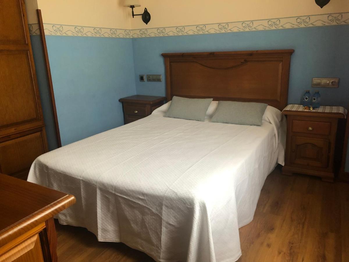 Hotel Restaurante La Carasca Orlé Eksteriør billede