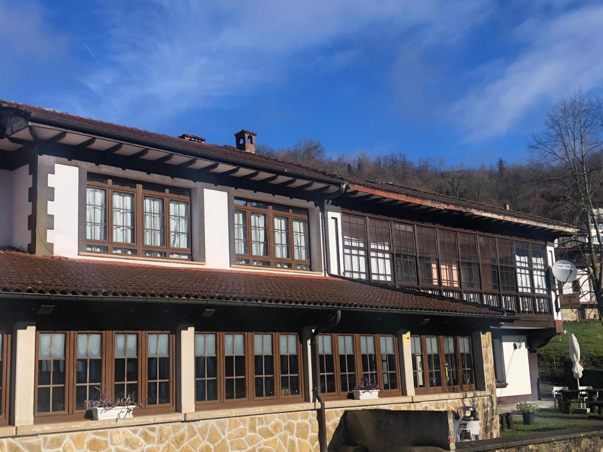 Hotel Restaurante La Carasca Orlé Eksteriør billede